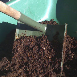 Mature compost from waterless toilet
