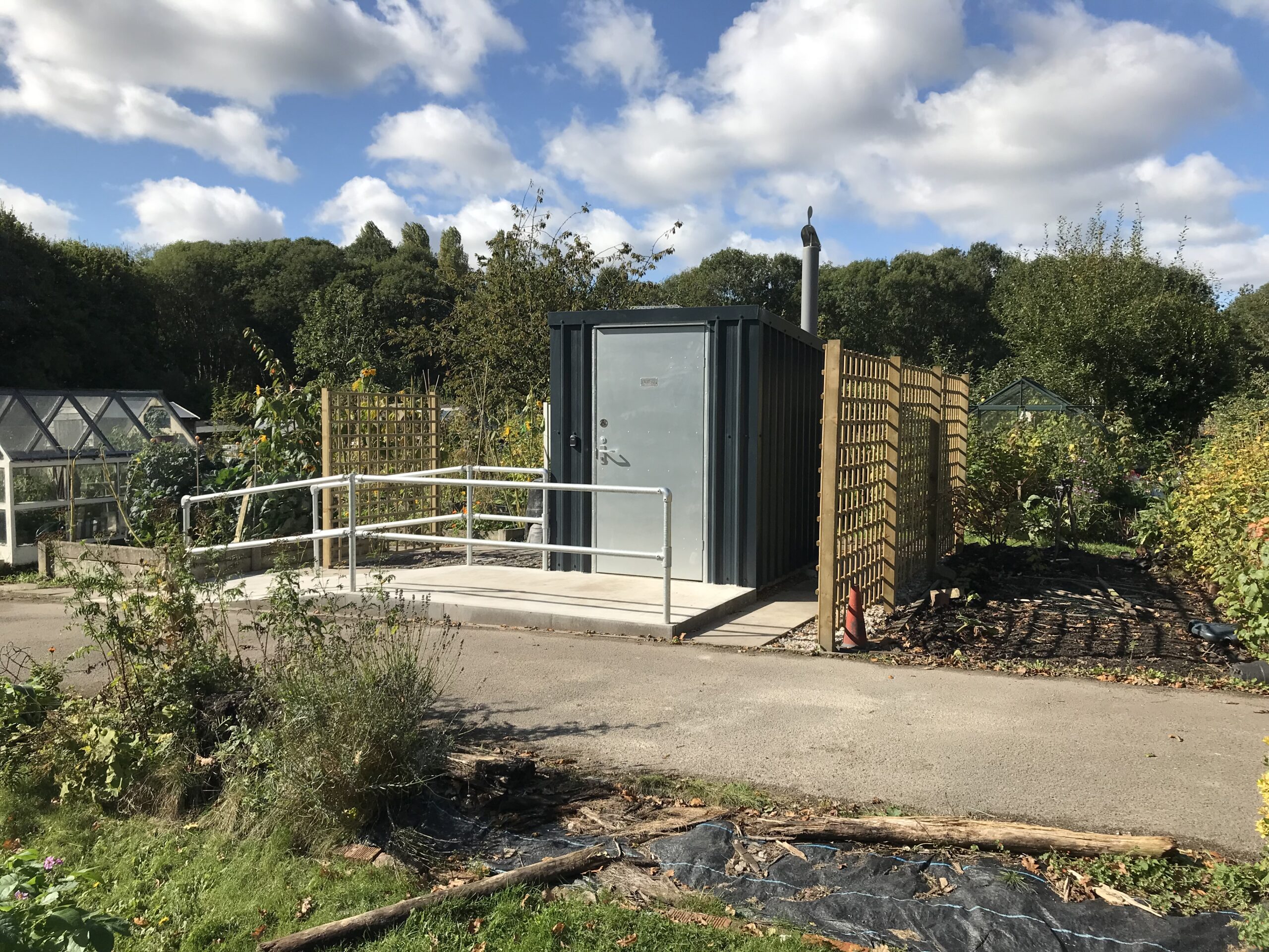 A great installation with smart access ramp for wheelchair users.6e A great installation with smart access ramp for wheelchair users.